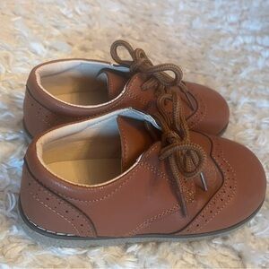 Toddler Brown Lace-Up Dress Oxfords LIKE NEW (worn once)